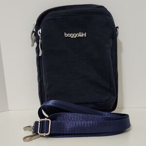 Baggallini Navy Modern Everywhere Explorer Crossbody.......NEW!! ☆
